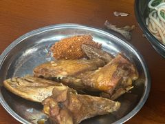 -鸿浩扒猪脚米线