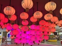 -m豆巧克力世界(上海世茂广场店)