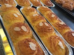 -爱达乐面包生日蛋糕(崇州金都汇店)