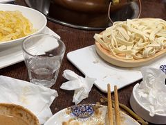 -楼外楼大刀肉传统火锅居(幸福街店)