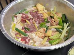 -周良天山牛杂城(天山路总店)
