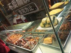 -老鼎万春卤菜(五代传承创始老店)