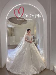 -艾米丽婚纱礼服