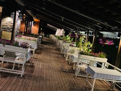 露天位-Local泰莲庭(虹鳟鱼店)