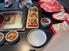 -渝水岸·鲜货火锅(新村7店)