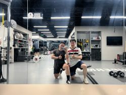 点击看大图 -老男孩男士理容馆·理发·烫染·修面