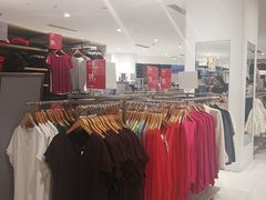 -优衣库(威海威高购物中心店)