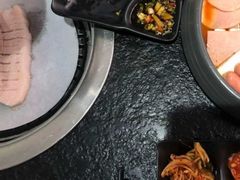 -烤路里·韩国品质自助烤肉(石路天虹4号店)