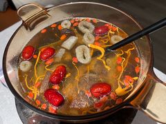 珍菌鸽子汤-鸽子侯·家宴·平价海鲜(绿地店)