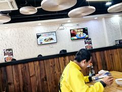 -老陕兄弟(彩虹新城店)