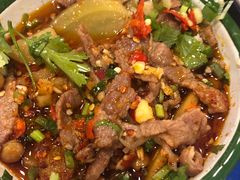 -马路边边串串香形象店(磐石路店)
