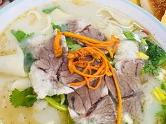 -吕记清真美食城(永兴服装街店)