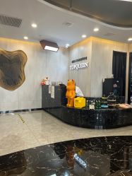 -TOP HAIR SALON