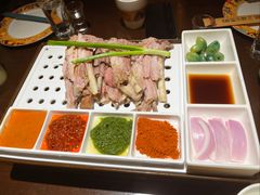 -乡村馕坑肉·烧烤·新疆菜·本地人更爱吃(阿勒泰首店)