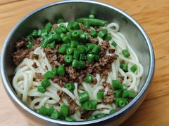 素椒杂酱面-左撇子私房面