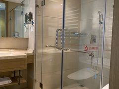 -兴芮温泉度假区