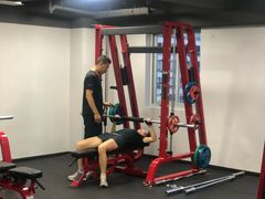 -越·健身工作室(华尔兹广场写字楼B栋店)