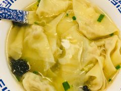 特色小馄饨-笑来喜馄饨小笼工坊店(湖滨街店)