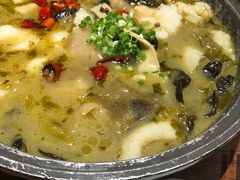 -渝是乎酸菜鱼(龙旗购物中心店)