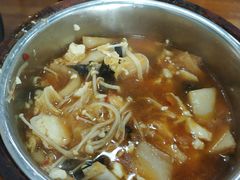辣白菜豆腐汤-优壹佳·延边朝鲜族料理(中山北路店)