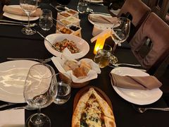 四季皮塔饼-Efes Turkish & Mediterranean Cuisine 艾菲斯餐厅(陆家嘴店)