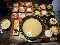 -银米·云南传统过桥米线(双廊黑金冠店)