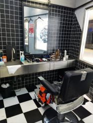 -Devilhands Barbershop男士理容店