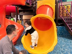 -Swim斯卫姆国际儿童游泳中心(红博中央公园店)