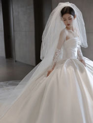 -莫小姐婚纱