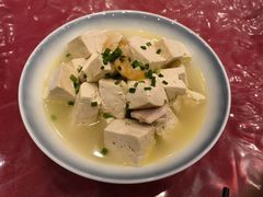 -侬佳蒸菜馆(听潮店)