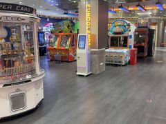 -反斗乐园π·电玩·高空拓展·蹦床(龙华天虹店)