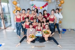 -亚太瑜伽普拉提学院