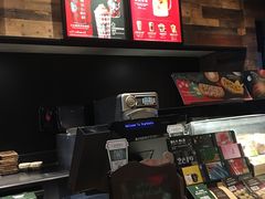 -星巴克(东莞常平富盈广场店)