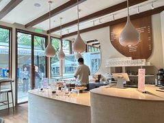 -VERIE BAKEHOUSE