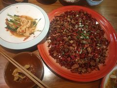 -先启半步颠·川菜小炒