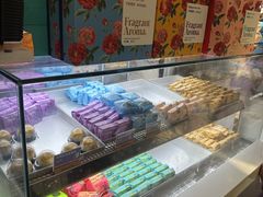 -HappyMiss花满楼·鲜花饼·鲜花茶·伴手礼(上海环球港店)