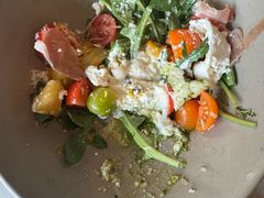 布拉塔芝士蔬菜沙拉-the rug 飞毯 (朝阳公园店)