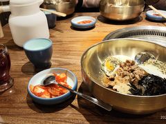 -明洞阿姨·韩式酱蟹烤肉·创意料理(三元桥店)