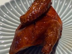 脆皮妙龄乳鸽-新荣记(椒江店)