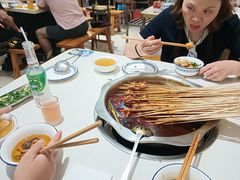 -李记称盘牛杂串串(广厦店)