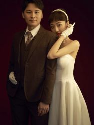 -易摄影婚纱摄影工作室