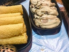 -鲜入围煮花胶鸡海鲜火锅