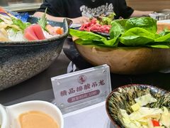 -红鼎豆捞·非遗鲍皇汤火锅(宝丰路店)