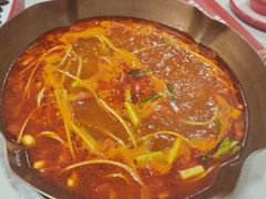 毛辣果非遗红酸汤 -毛辣果·贵州红酸汤牛肉火锅(西单店)
