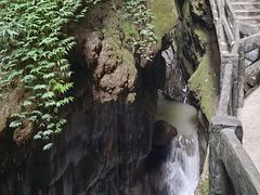 -龙水峡地缝景区