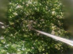 -鸿浩扒猪脚米线