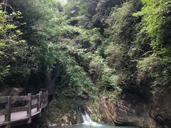 -龙水峡地缝景区