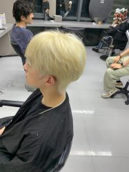 -宫铭烫发染发接发店