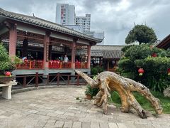 -香麒园·过桥米线·南湖雅宴