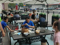 露天位-笑来喜馄饨小笼工坊店(湖滨街店)